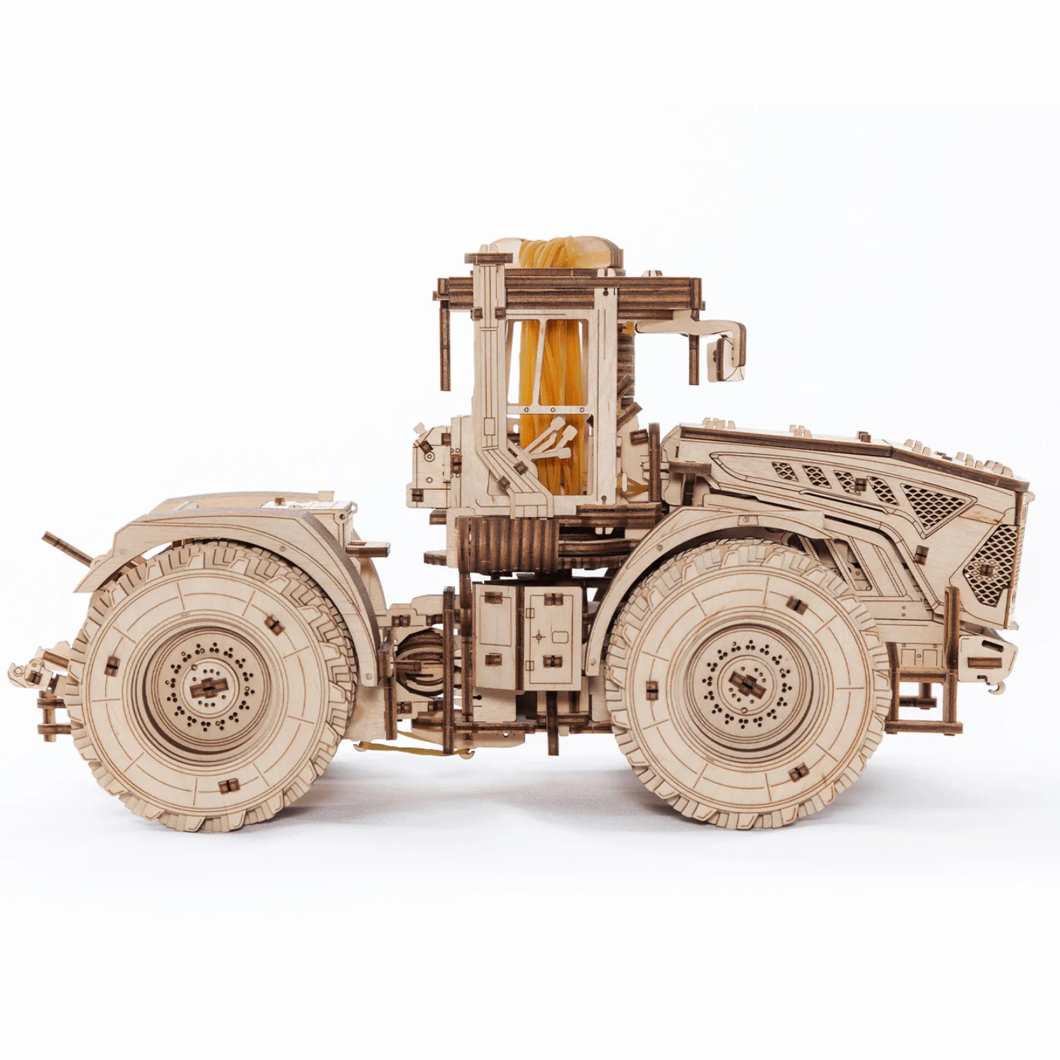 Kirovets K-7M Traktor - Image 3